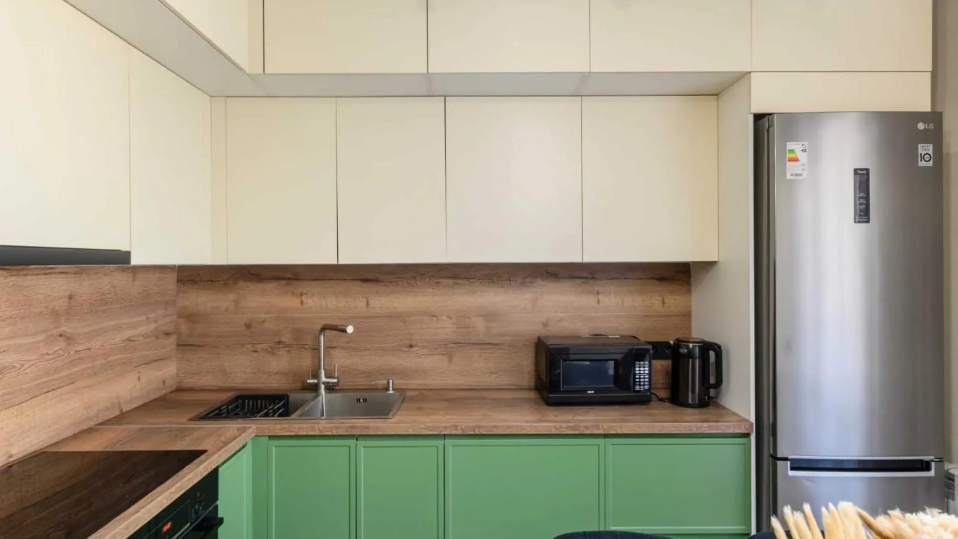 Превосходные Апартаменты С Шикарным Видом На Горы Almaty Apartment