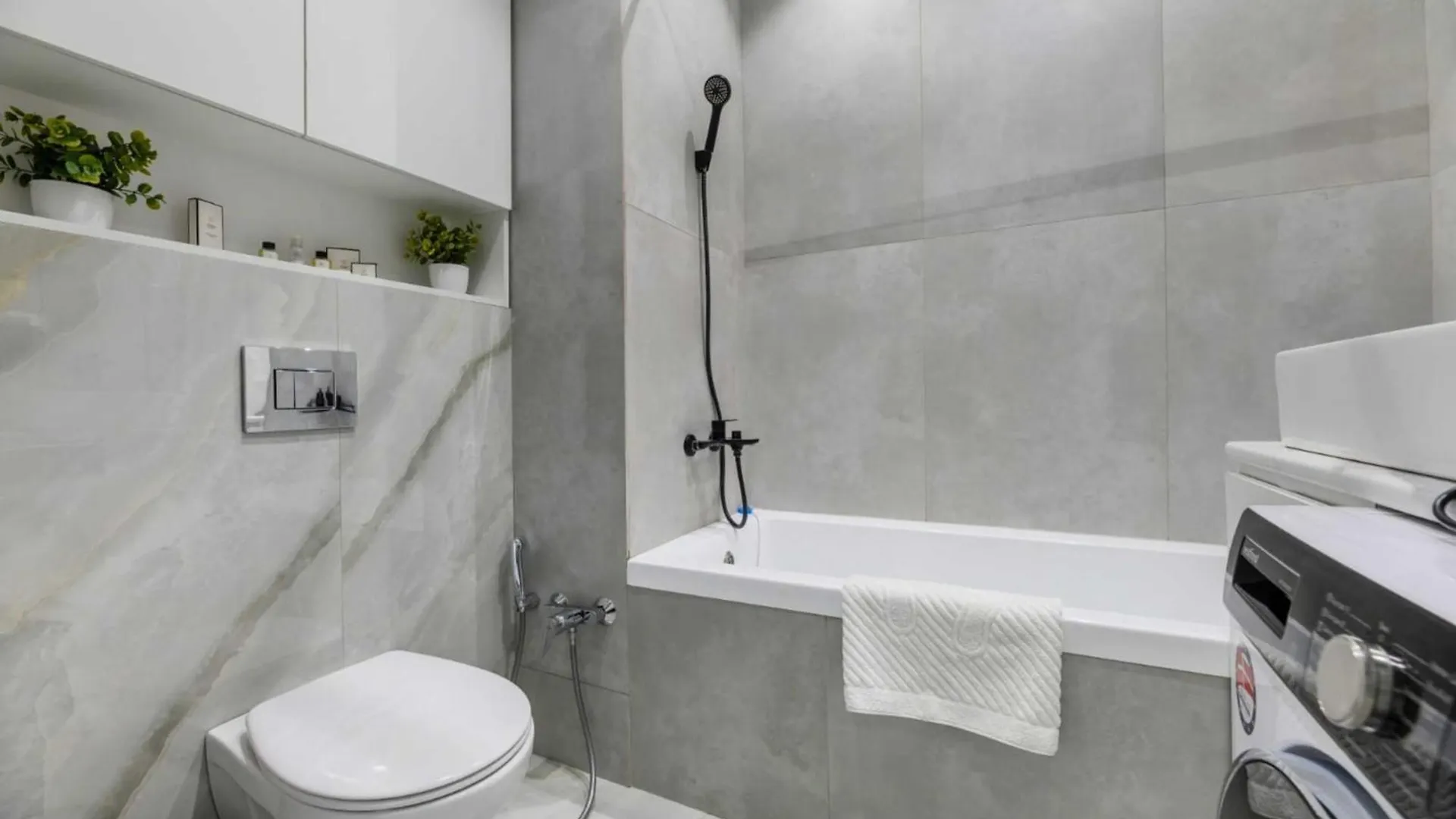 Превосходные Апартаменты С Шикарным Видом На Горы Almaty Apartment